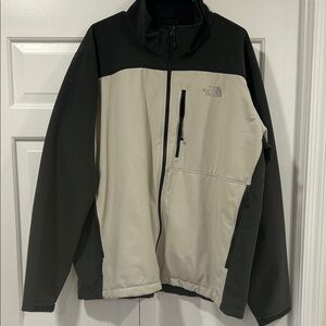 The North Face Men's Two-Tone Performance Jacket